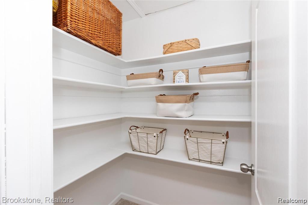 15002 Knightsbridge Drive