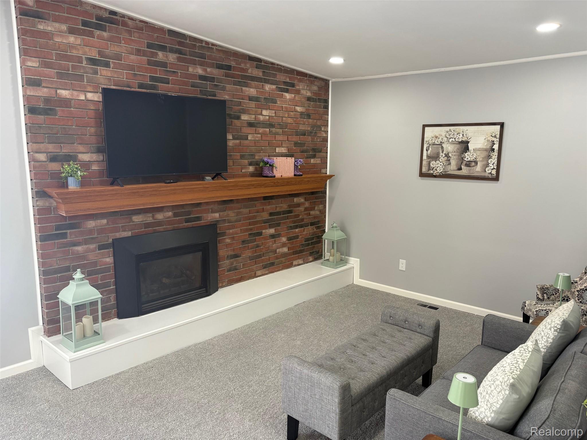 13842 Heritage Street