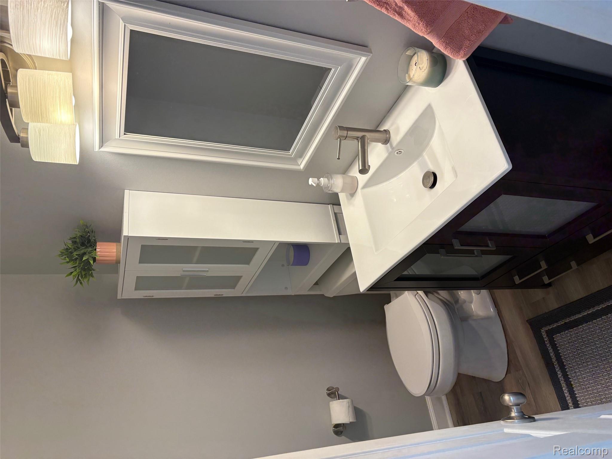 13842 Heritage Street