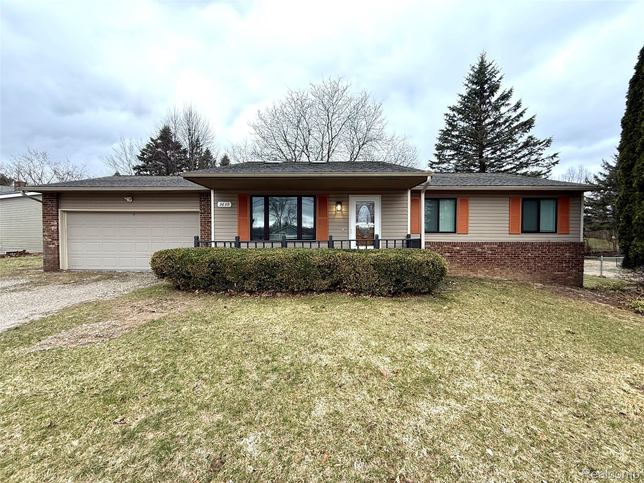 3639 Loch Drive