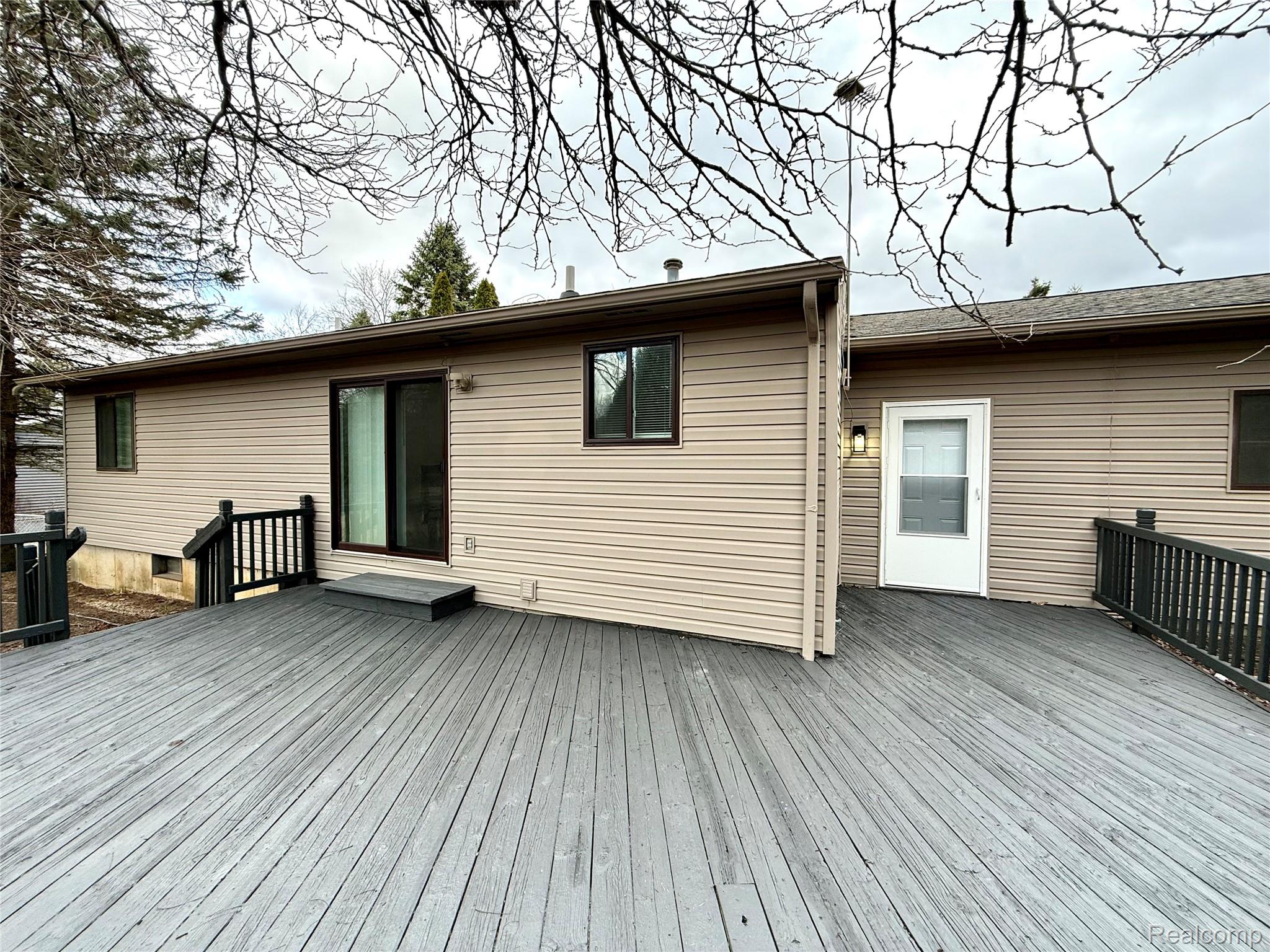 3639 Loch Drive