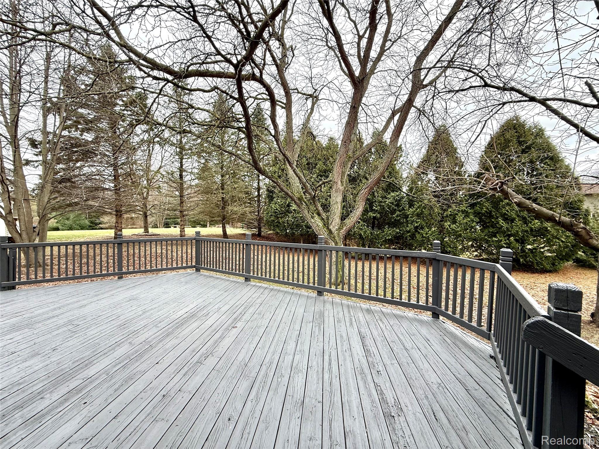 3639 Loch Drive