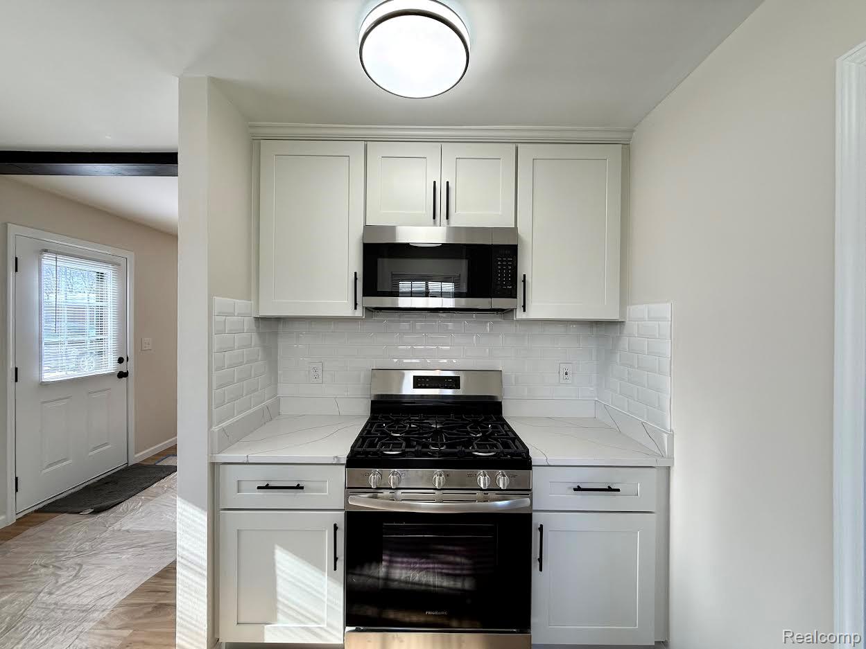 27032 Joan Street