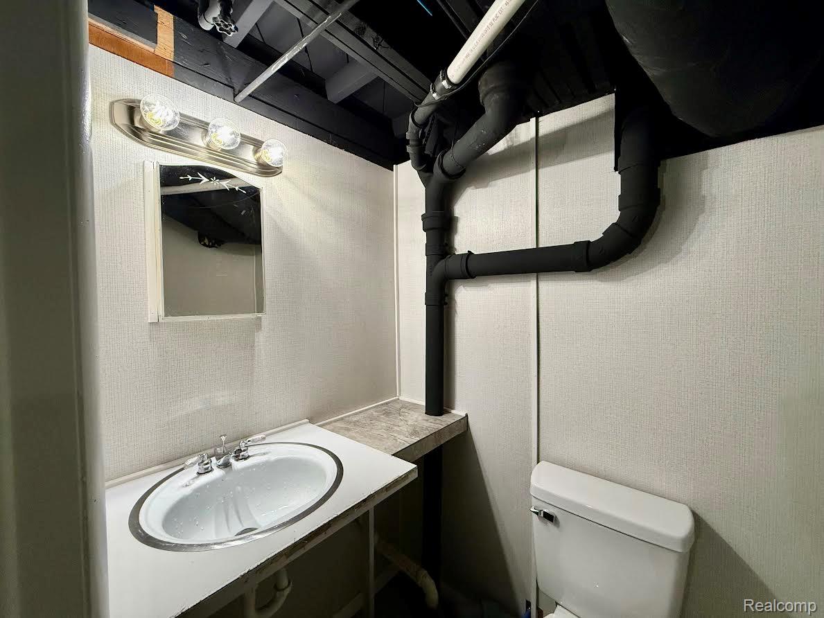 22301 Ardmore Park Drive