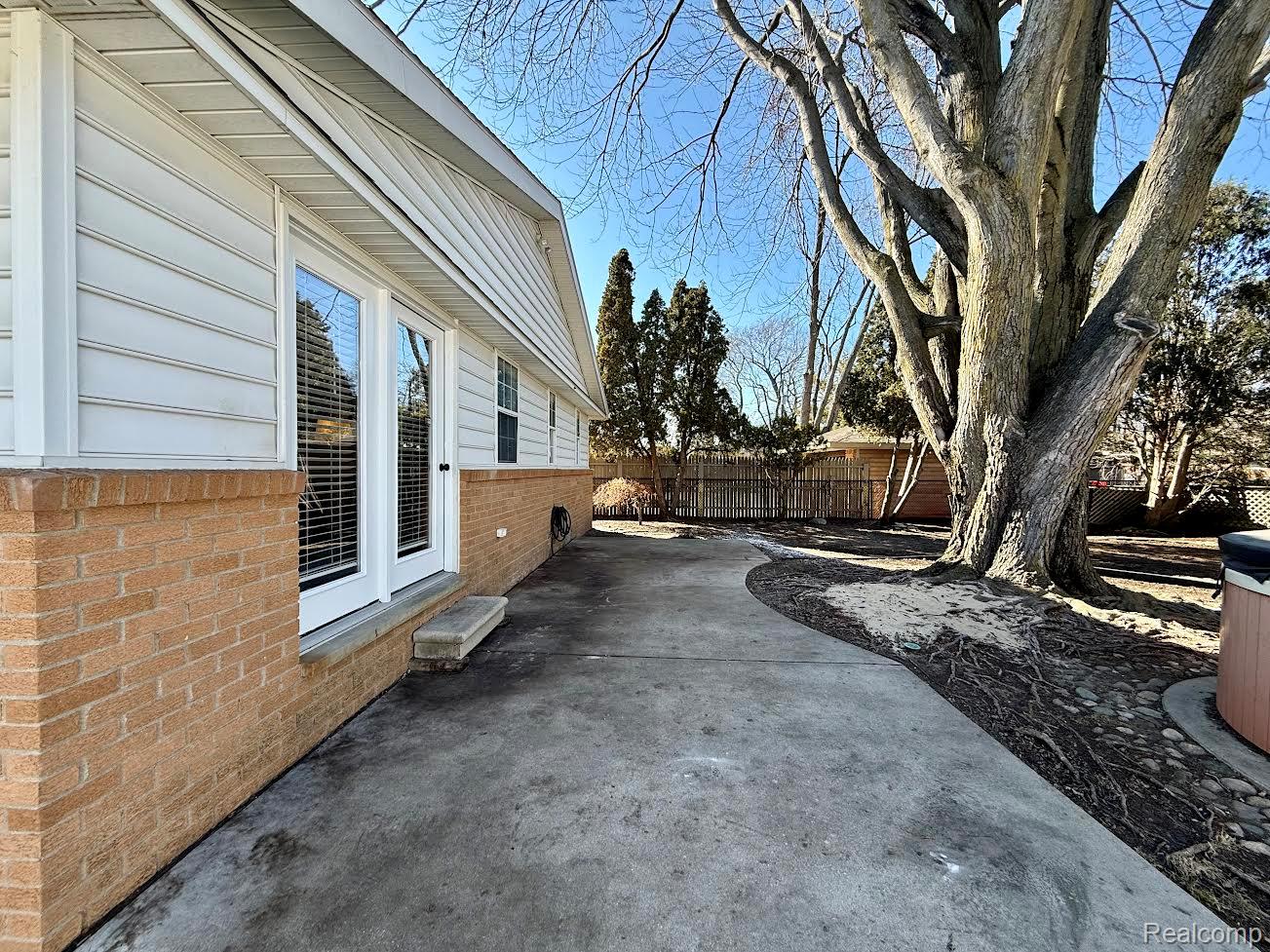 22301 Ardmore Park Drive