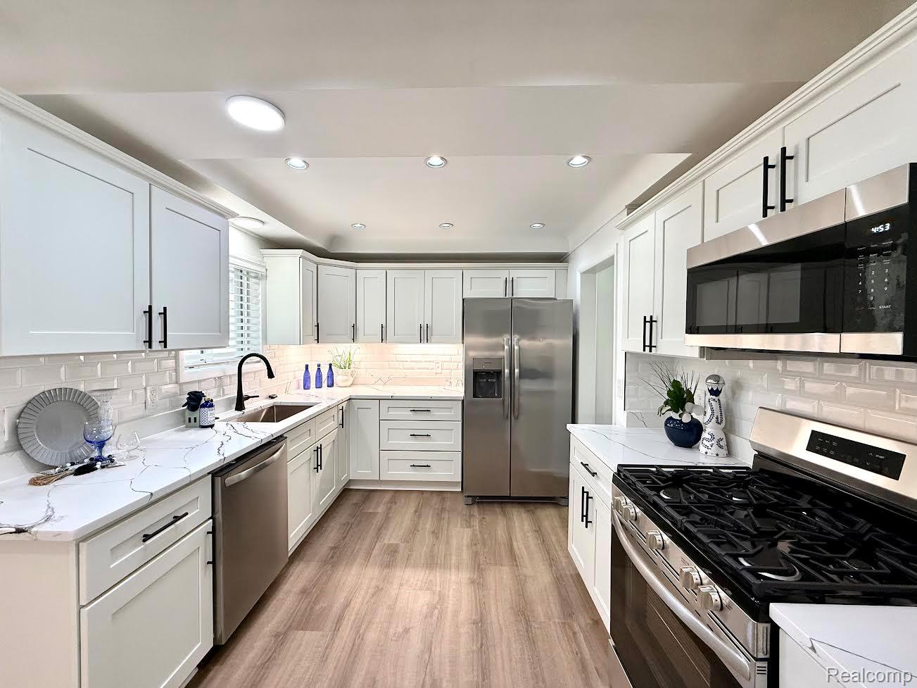 22301 Ardmore Park Drive