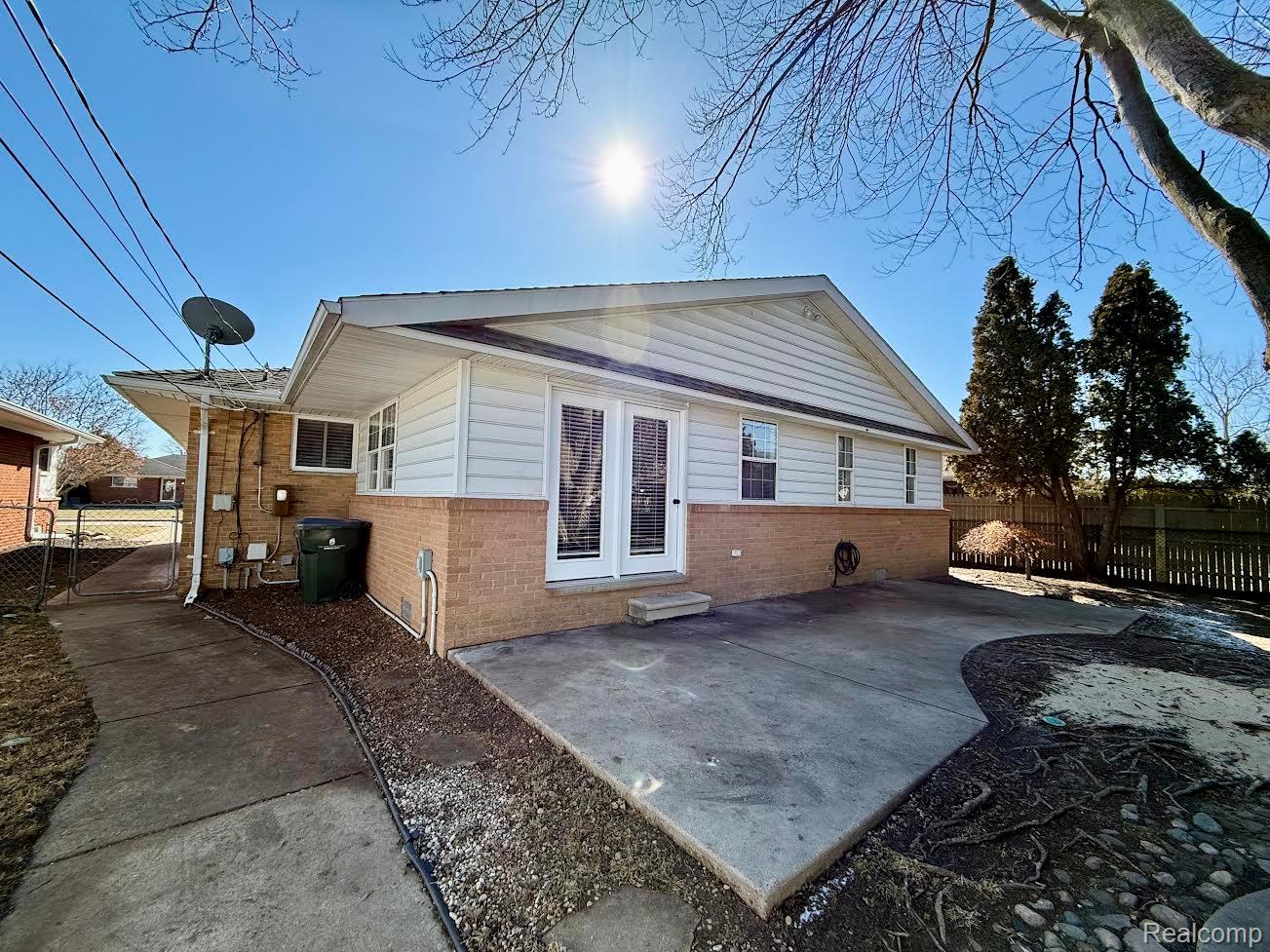 22301 Ardmore Park Drive