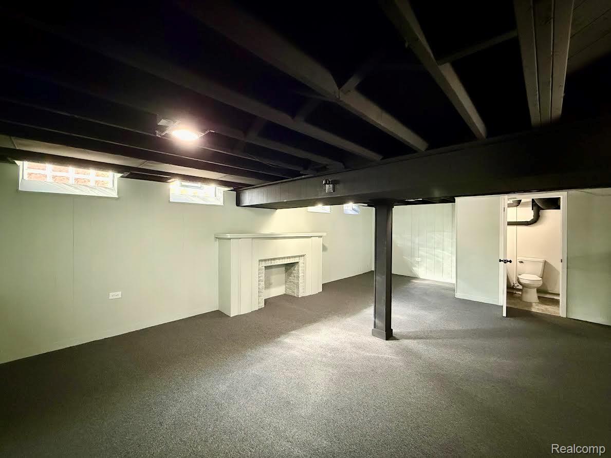 22301 Ardmore Park Drive