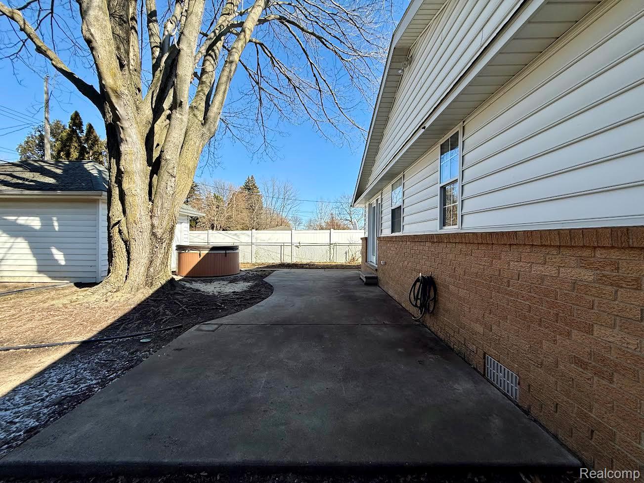 22301 Ardmore Park Drive