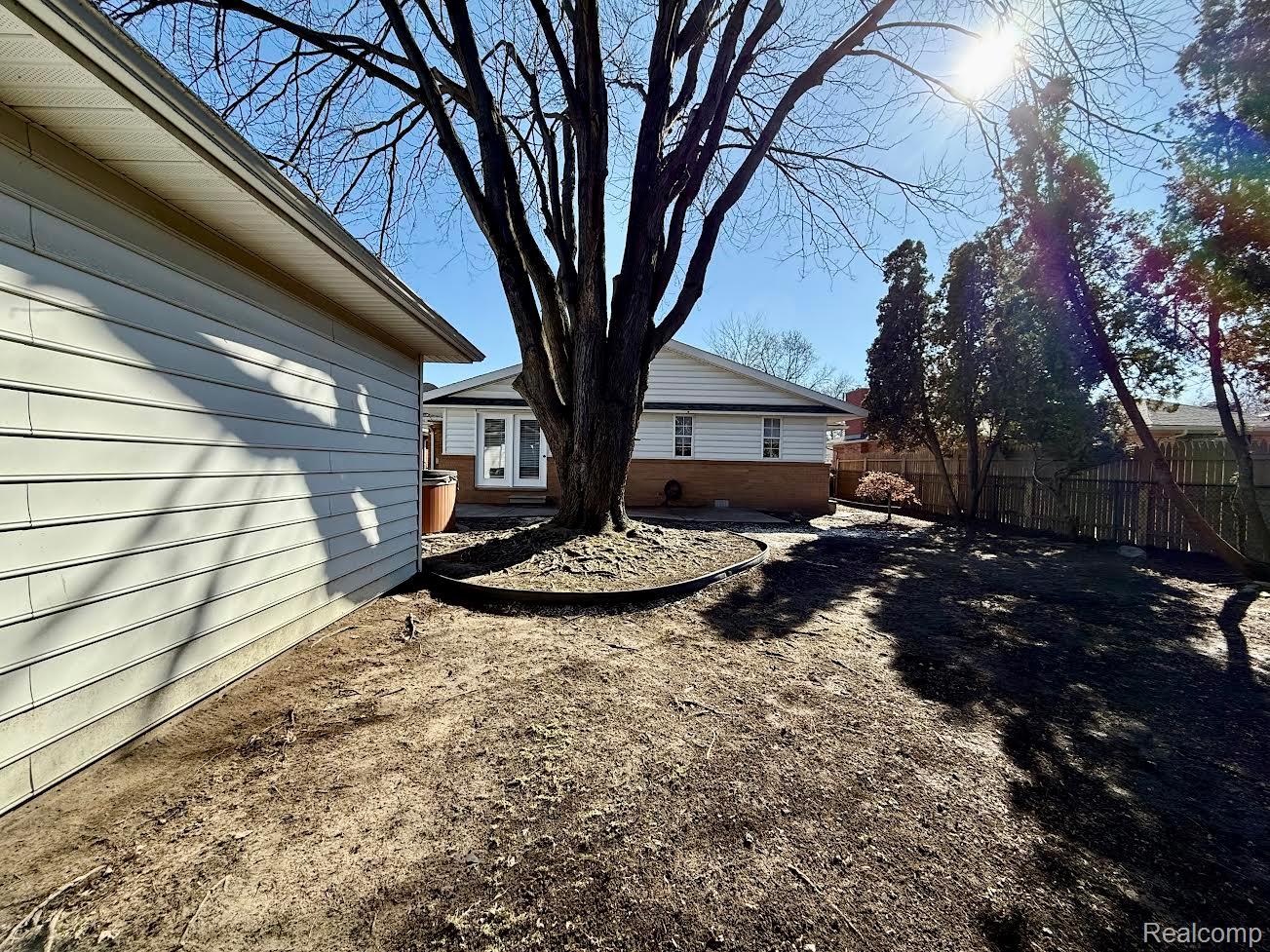 22301 Ardmore Park Drive