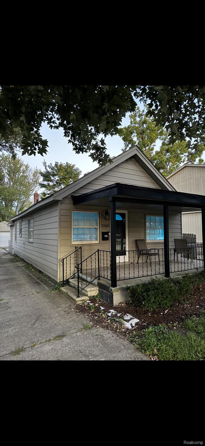 3268 Prairie Avenue