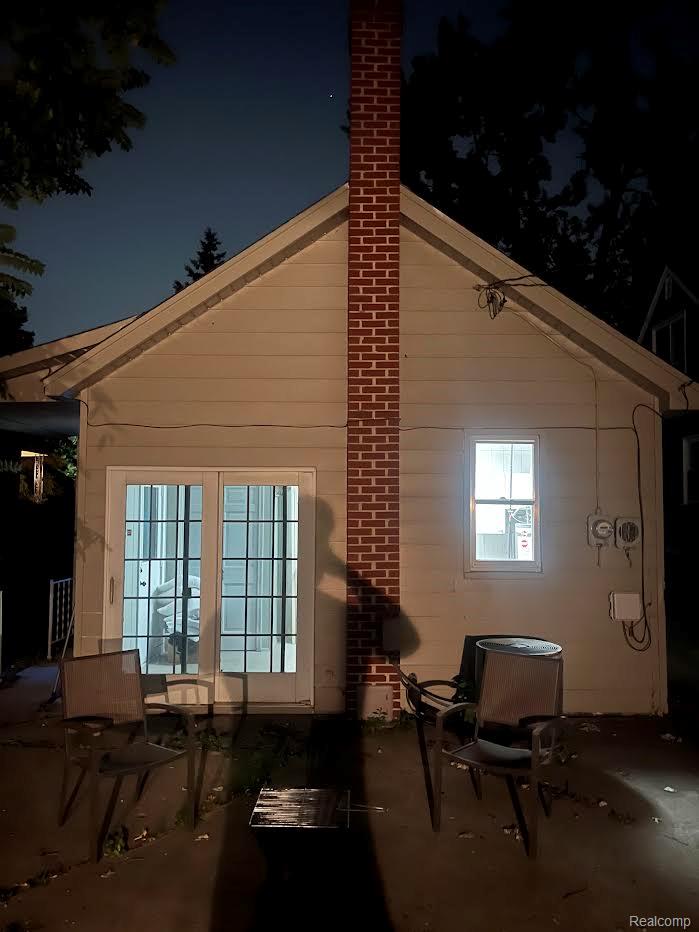 3268 Prairie Avenue