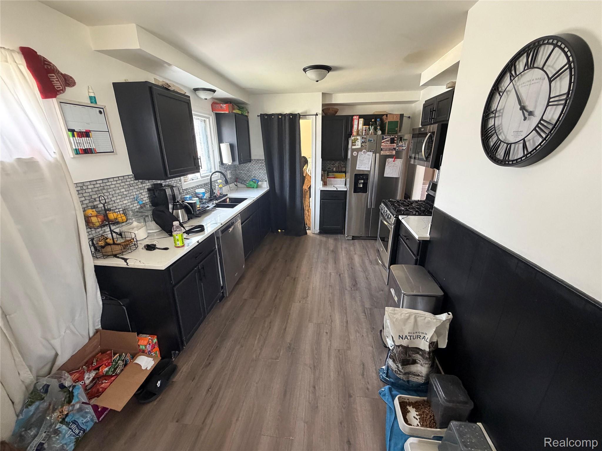 32011 Grandview Avenue