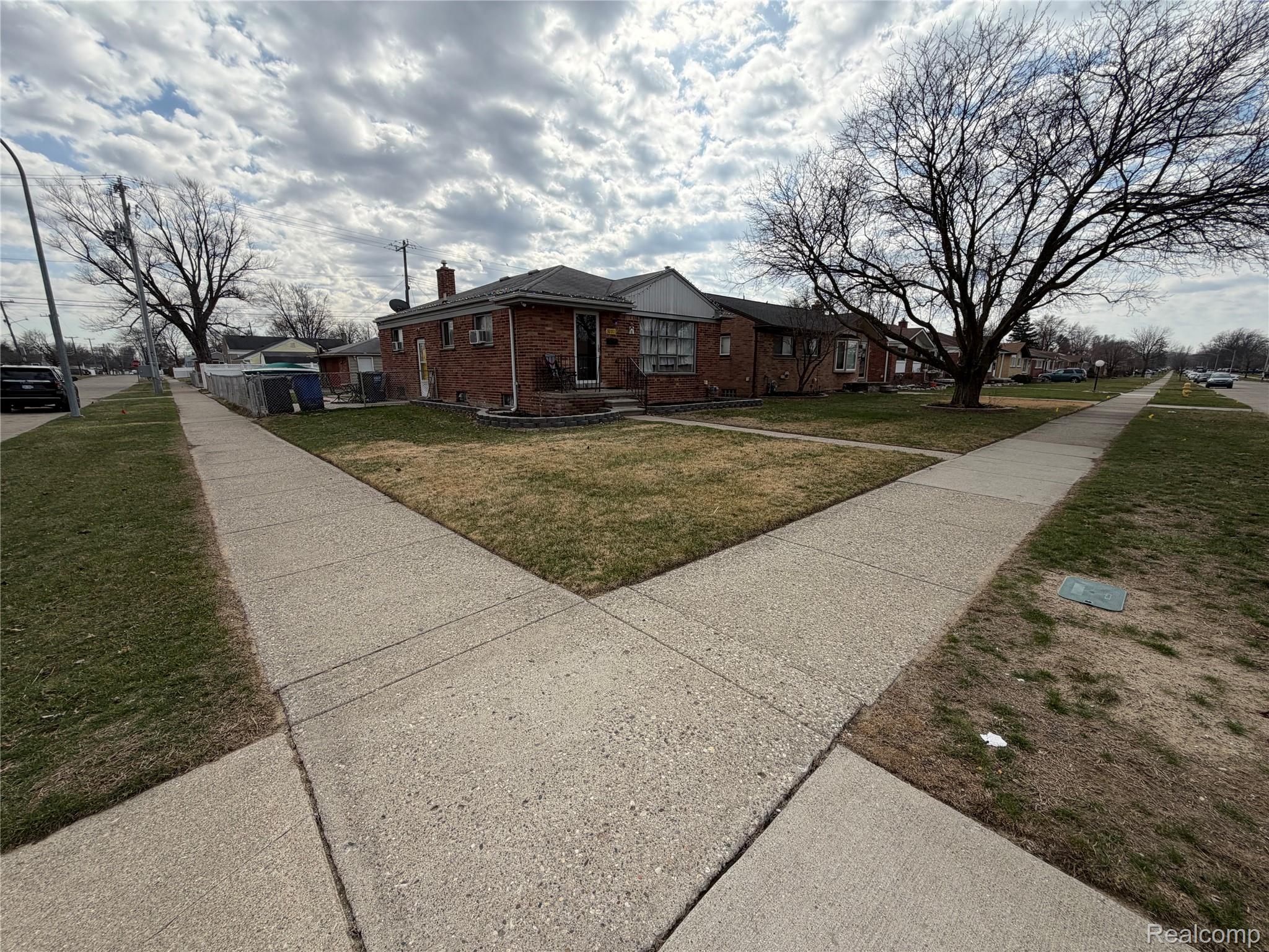 32011 Grandview Avenue