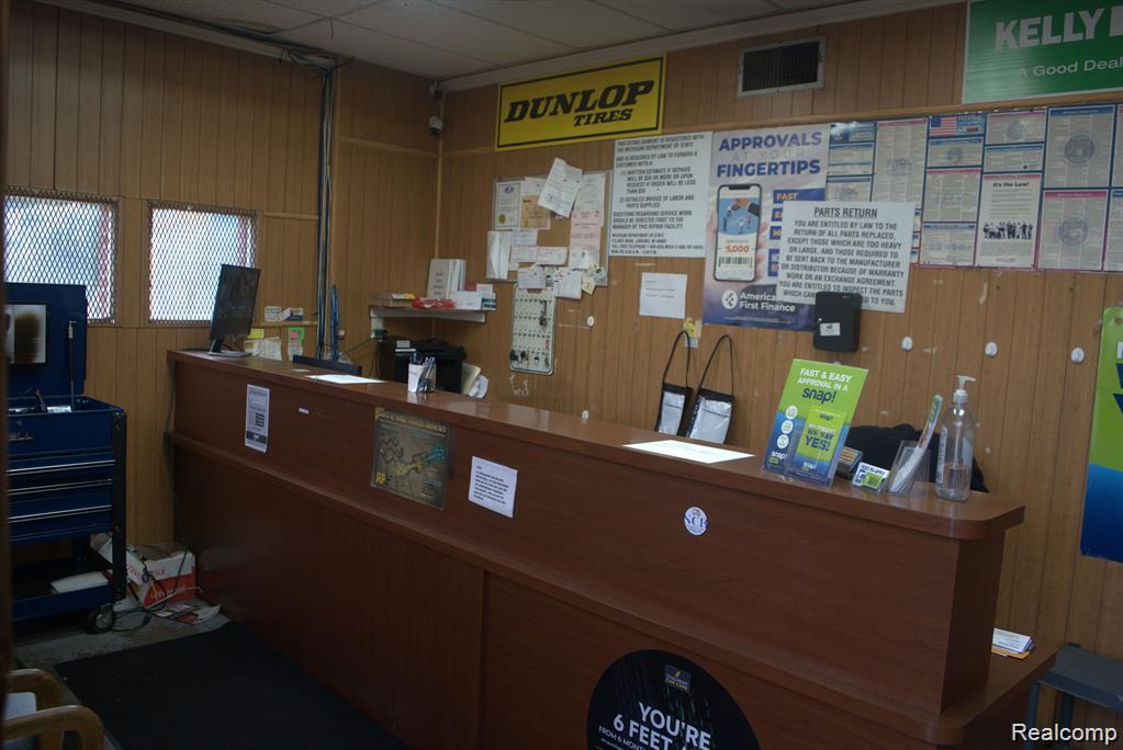 10010 Puritan Street Puritan Street