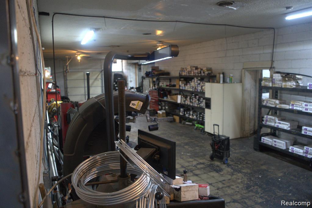 10010 Puritan Street Puritan Street