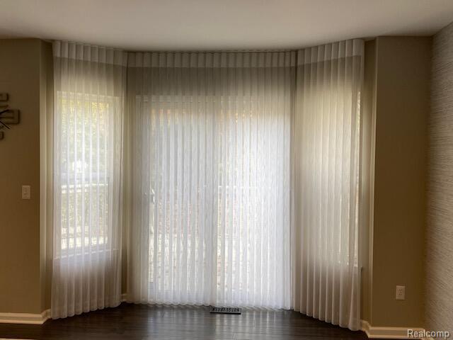 1395 Waverly Drive