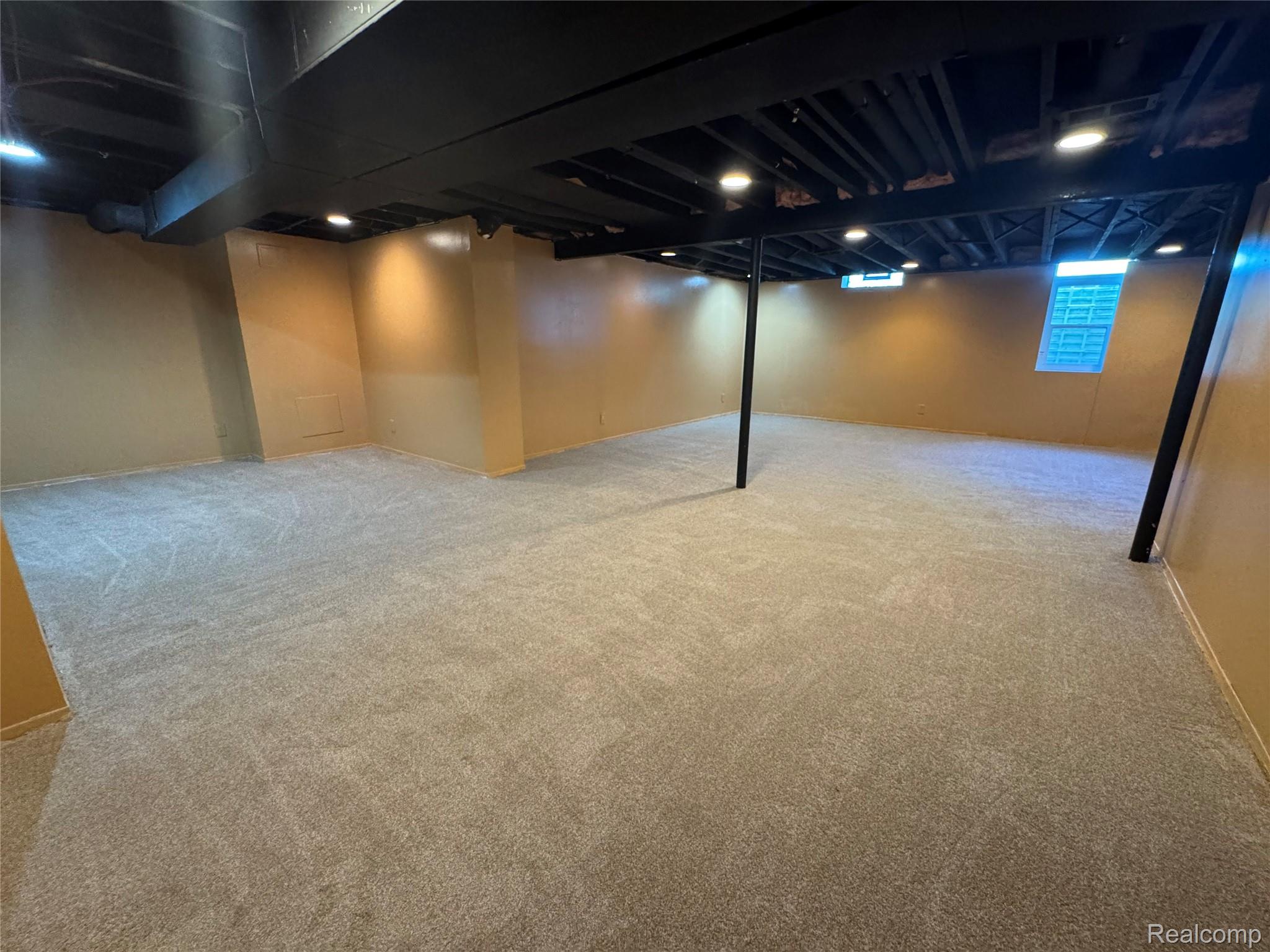 28330 Lahser Rd Road