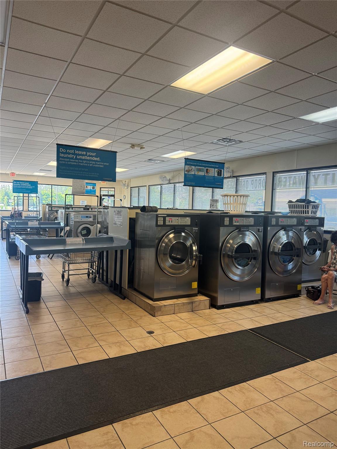 1751 E West Maple Rd Road