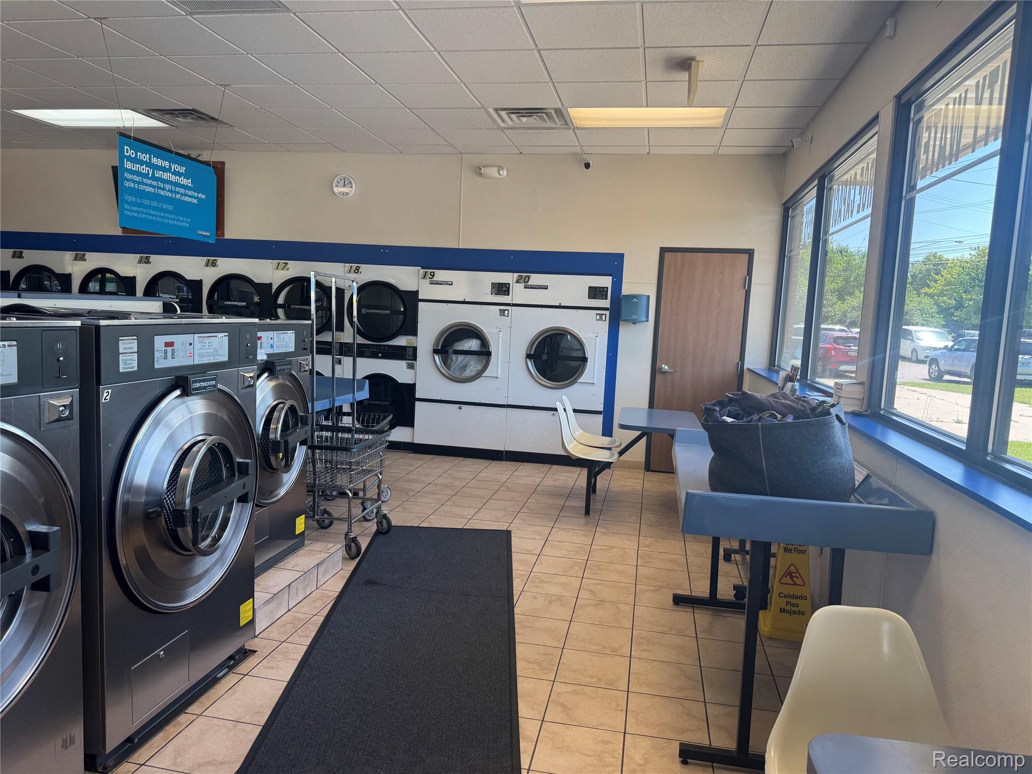 1751 E West Maple Rd Road