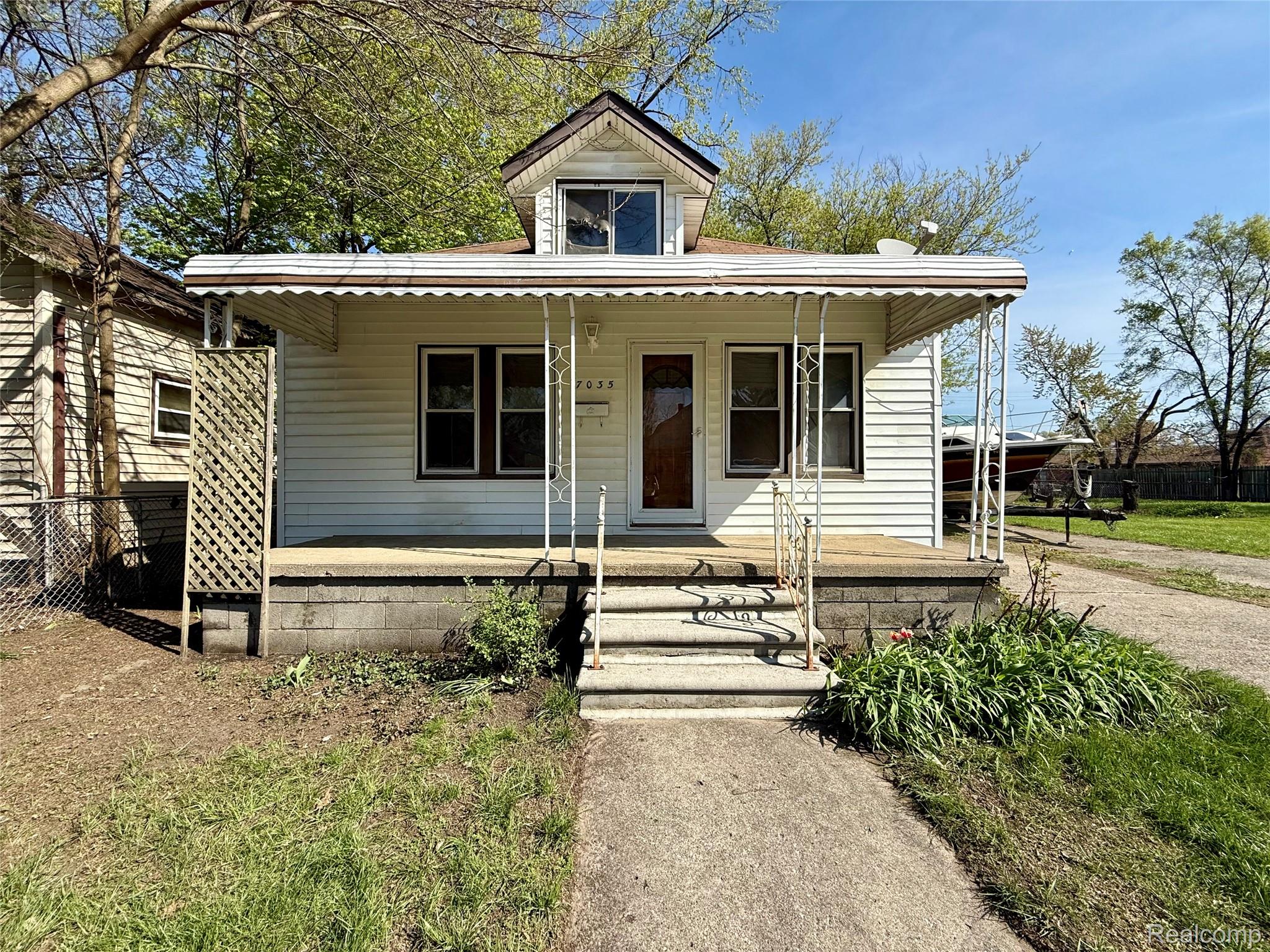 7035 Dodge Avenue