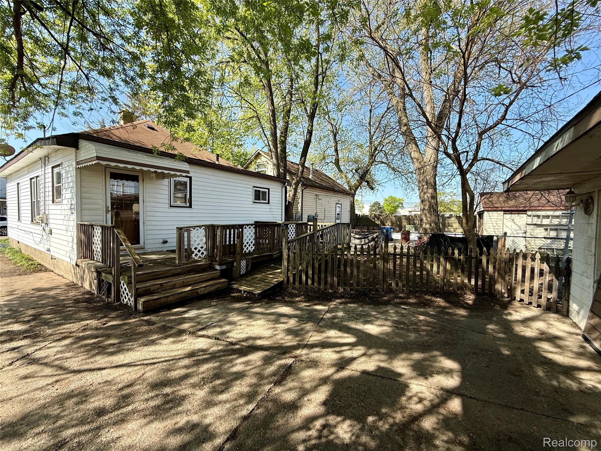 7035 Dodge Avenue