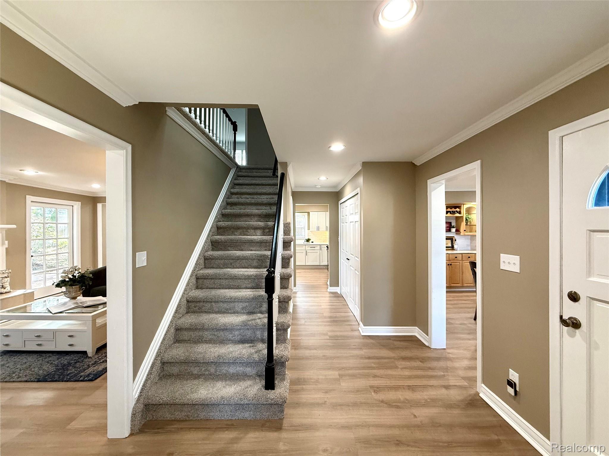 38552 Macintosh Court