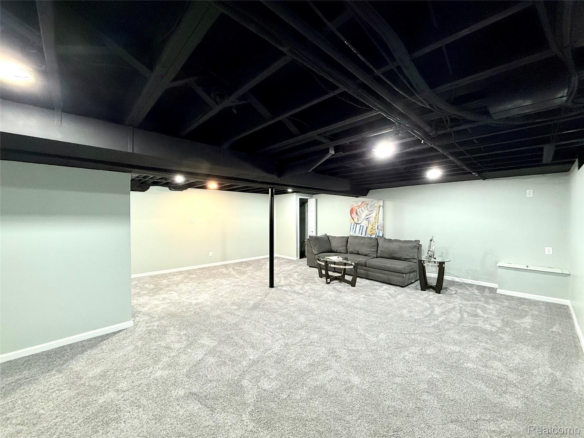 38552 Macintosh Court
