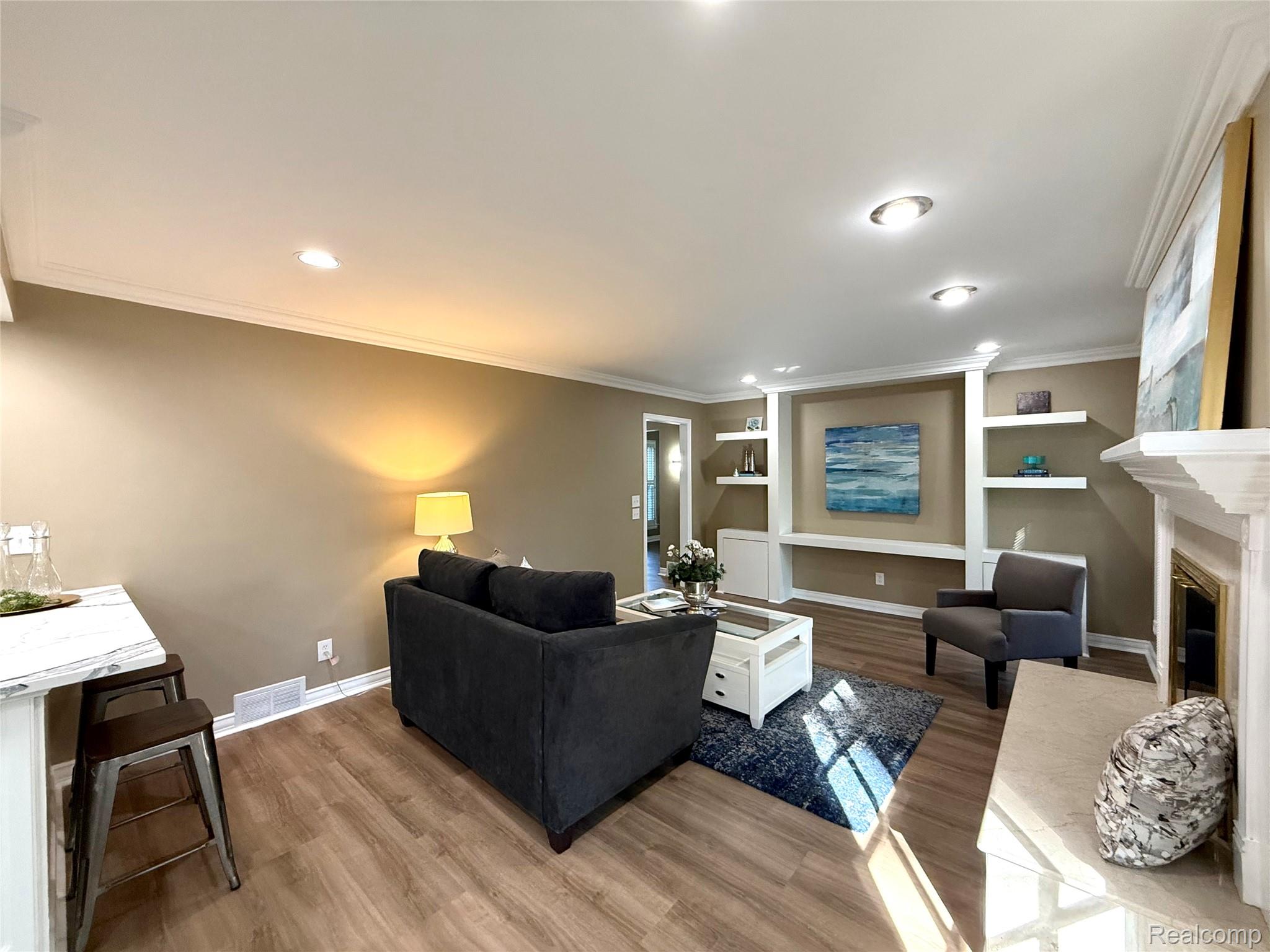 38552 Macintosh Court