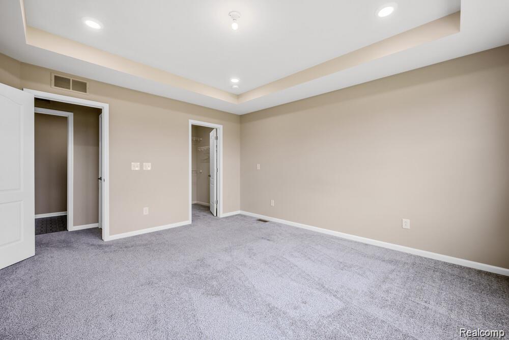 1674 Addison Circle