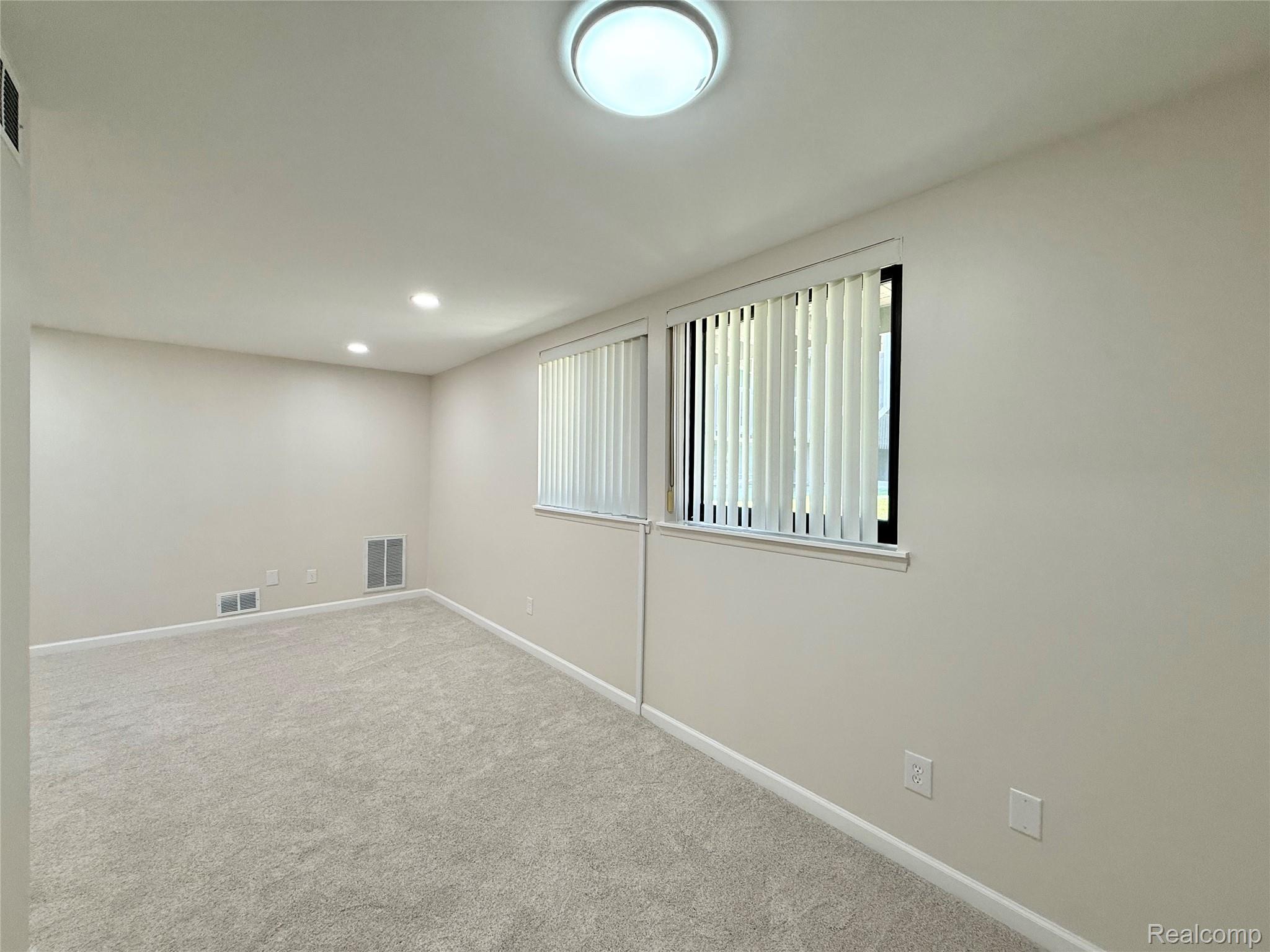 29870 W 12 Mile Road 703