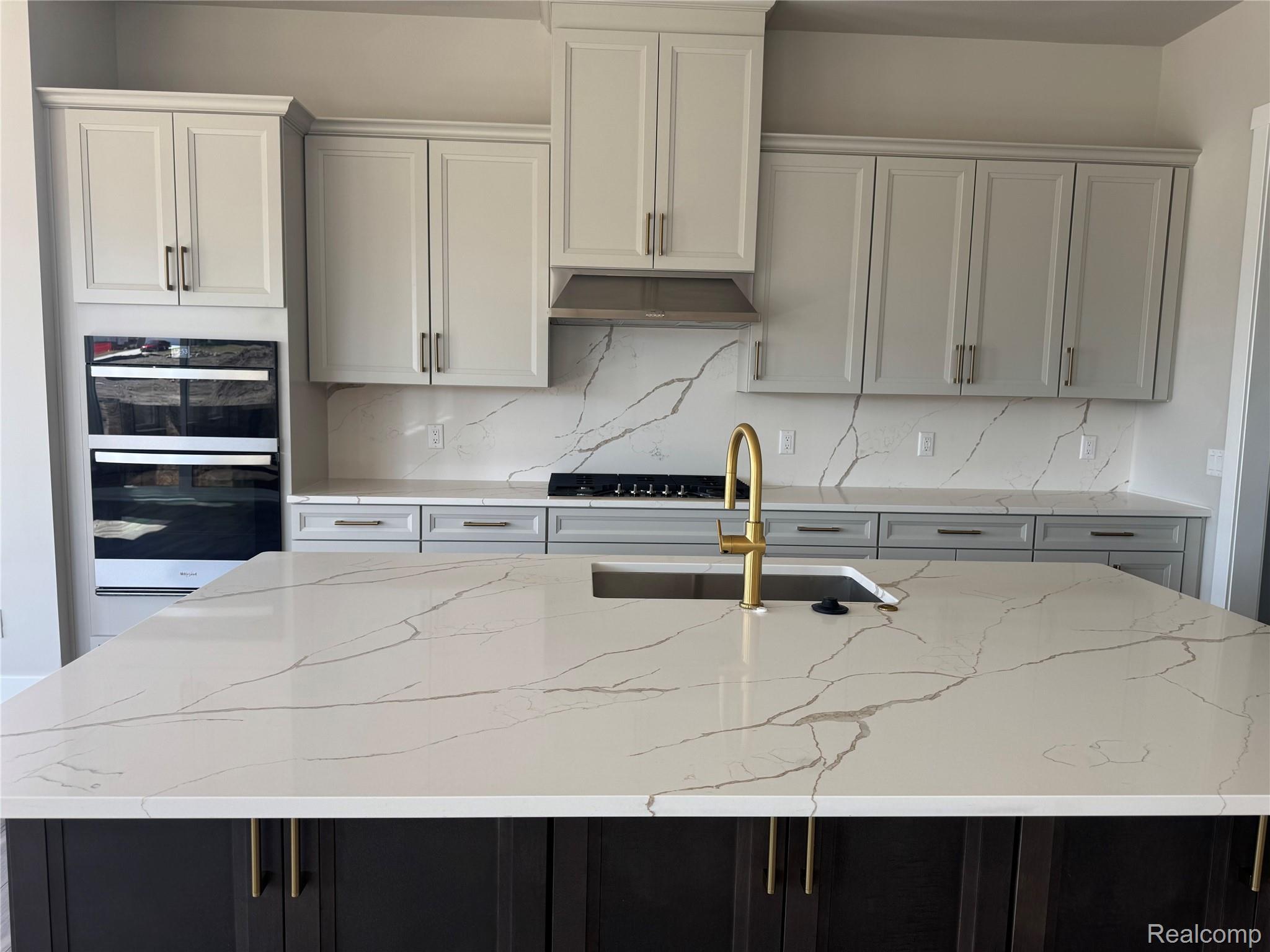 2417 Provencal DR.