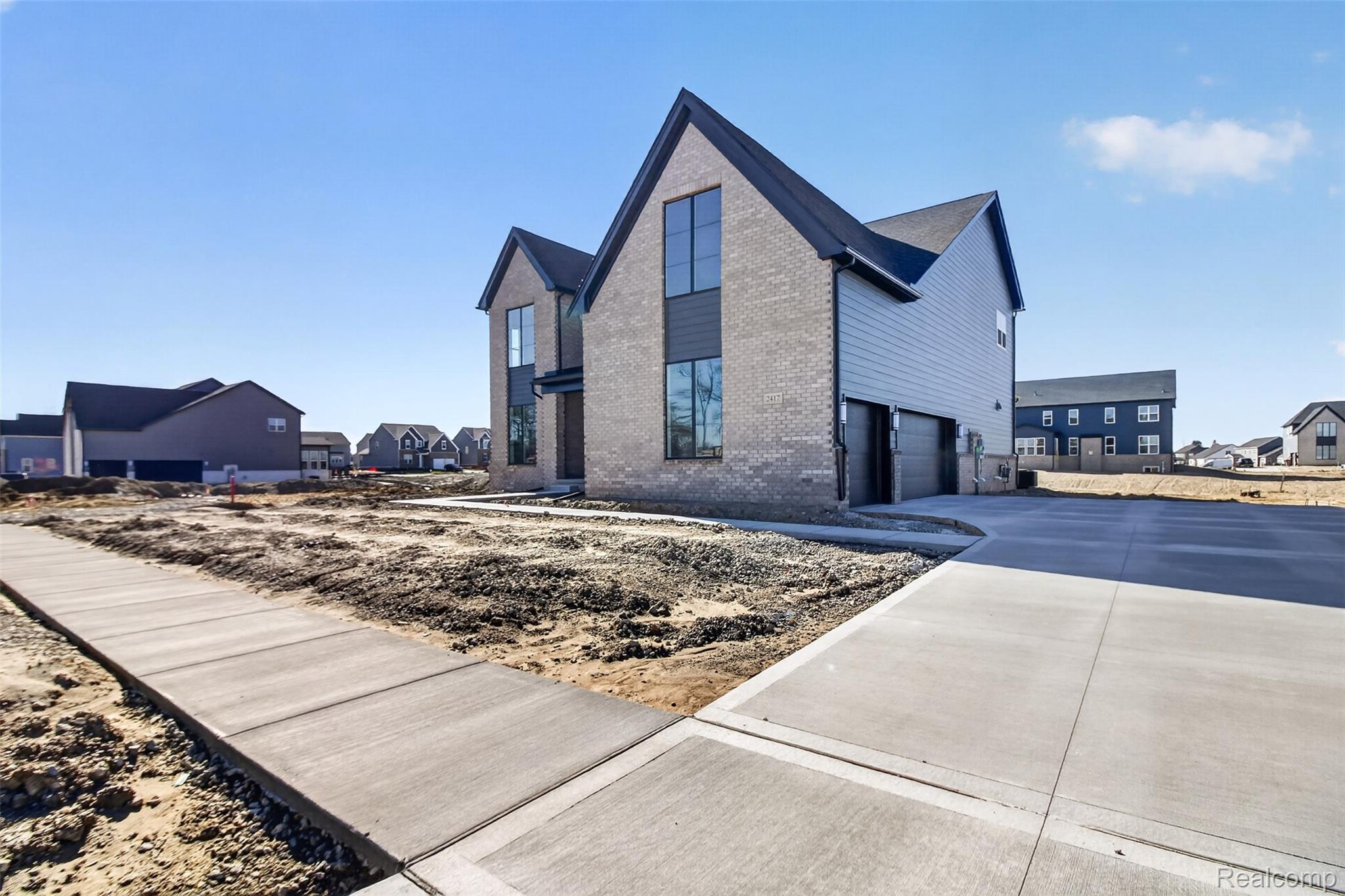 2417 Provencal DR.