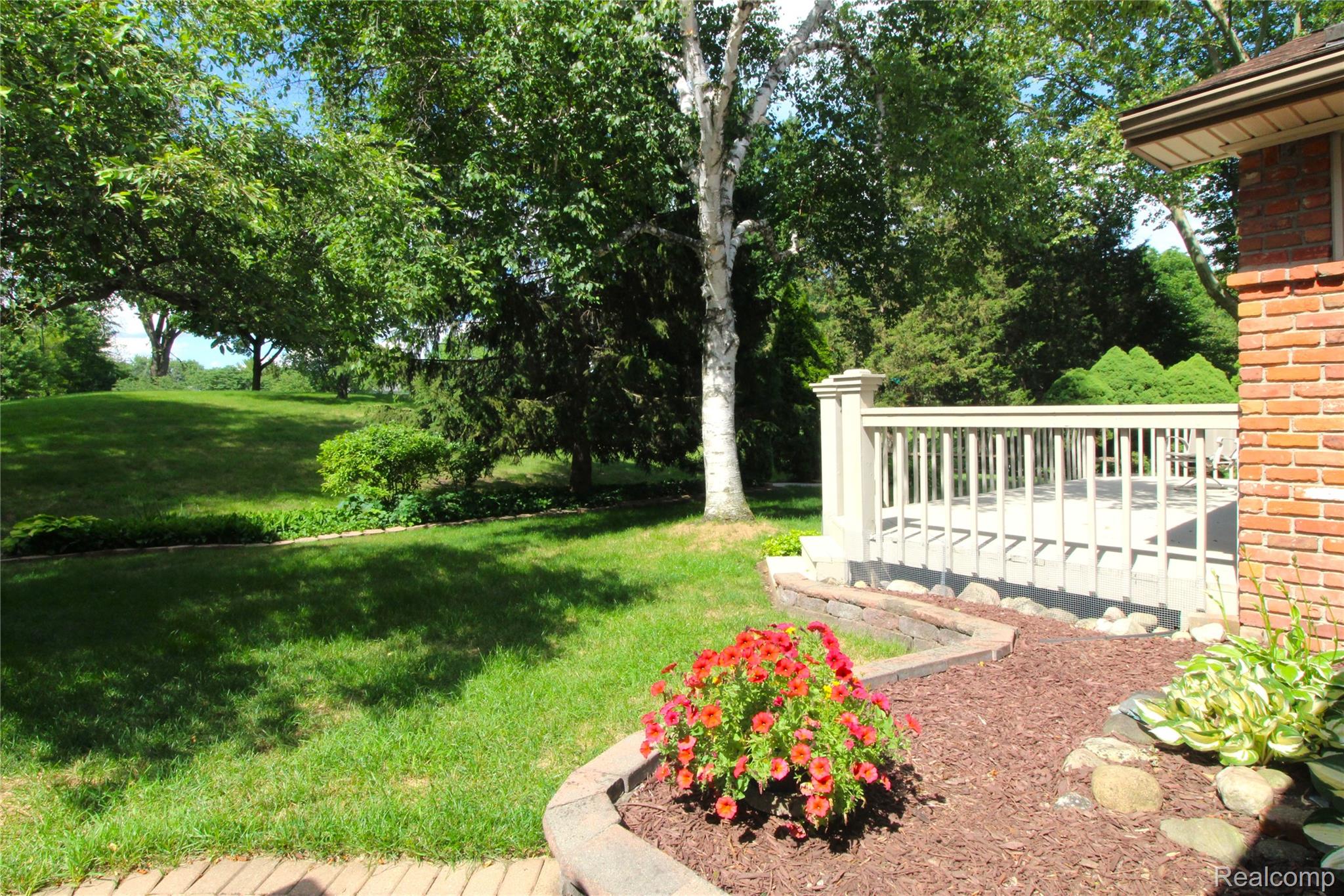 41784 Ladywood Drive