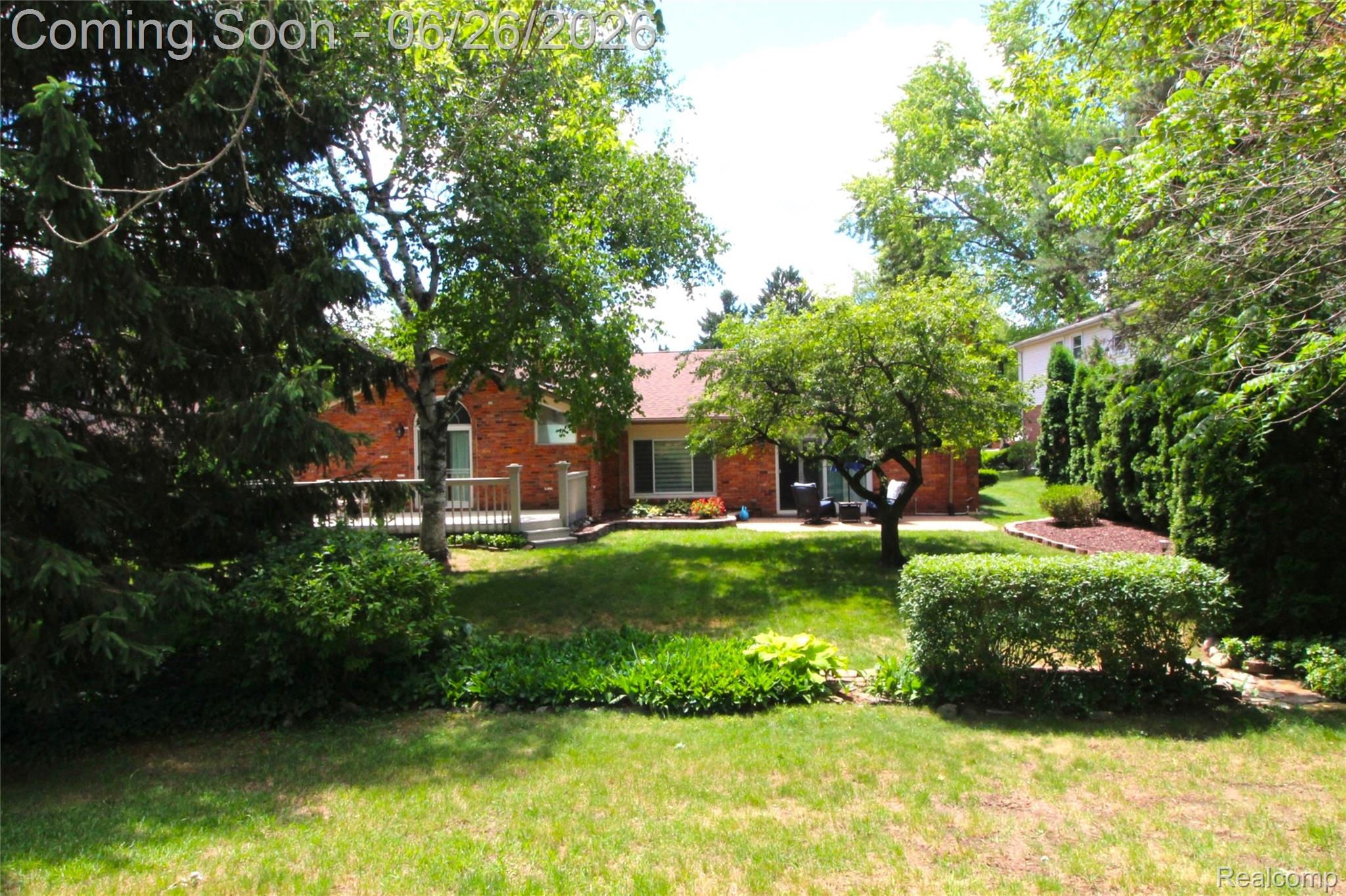 41784 Ladywood Drive