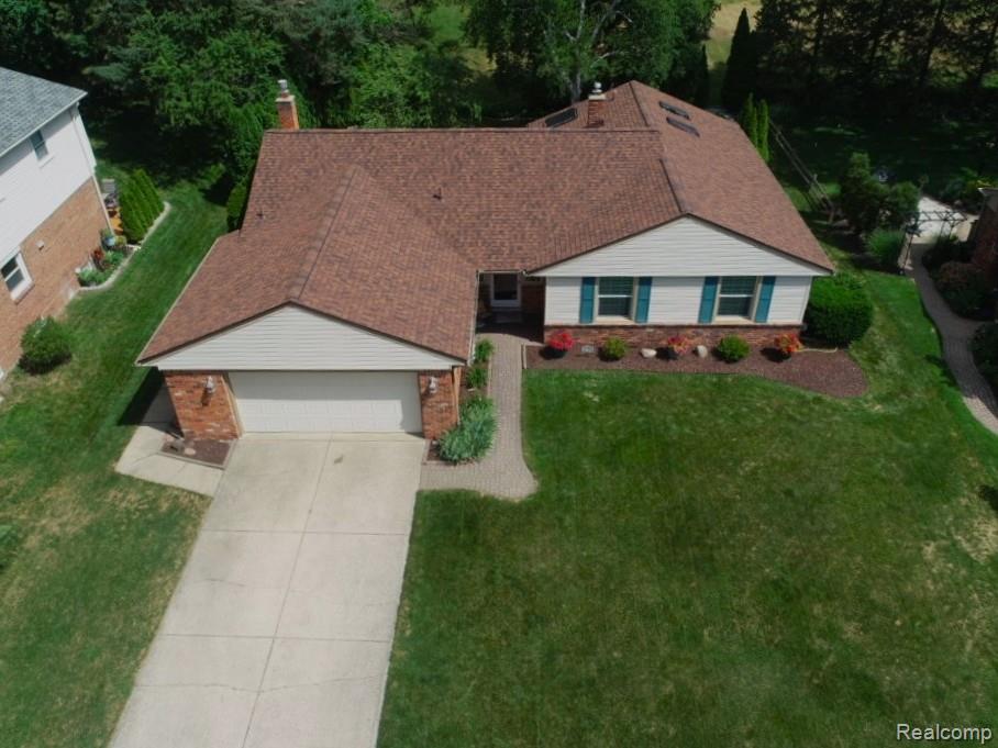 41784 Ladywood Drive