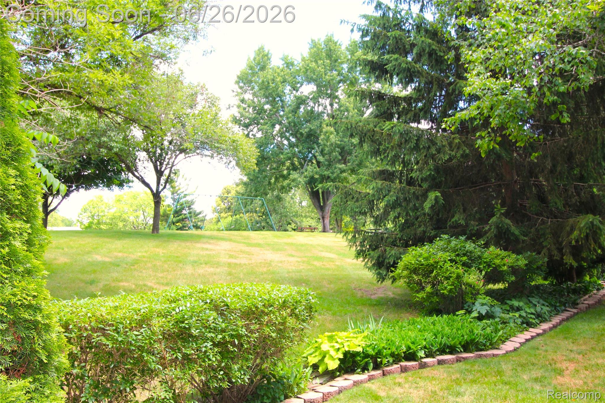 41784 Ladywood Drive