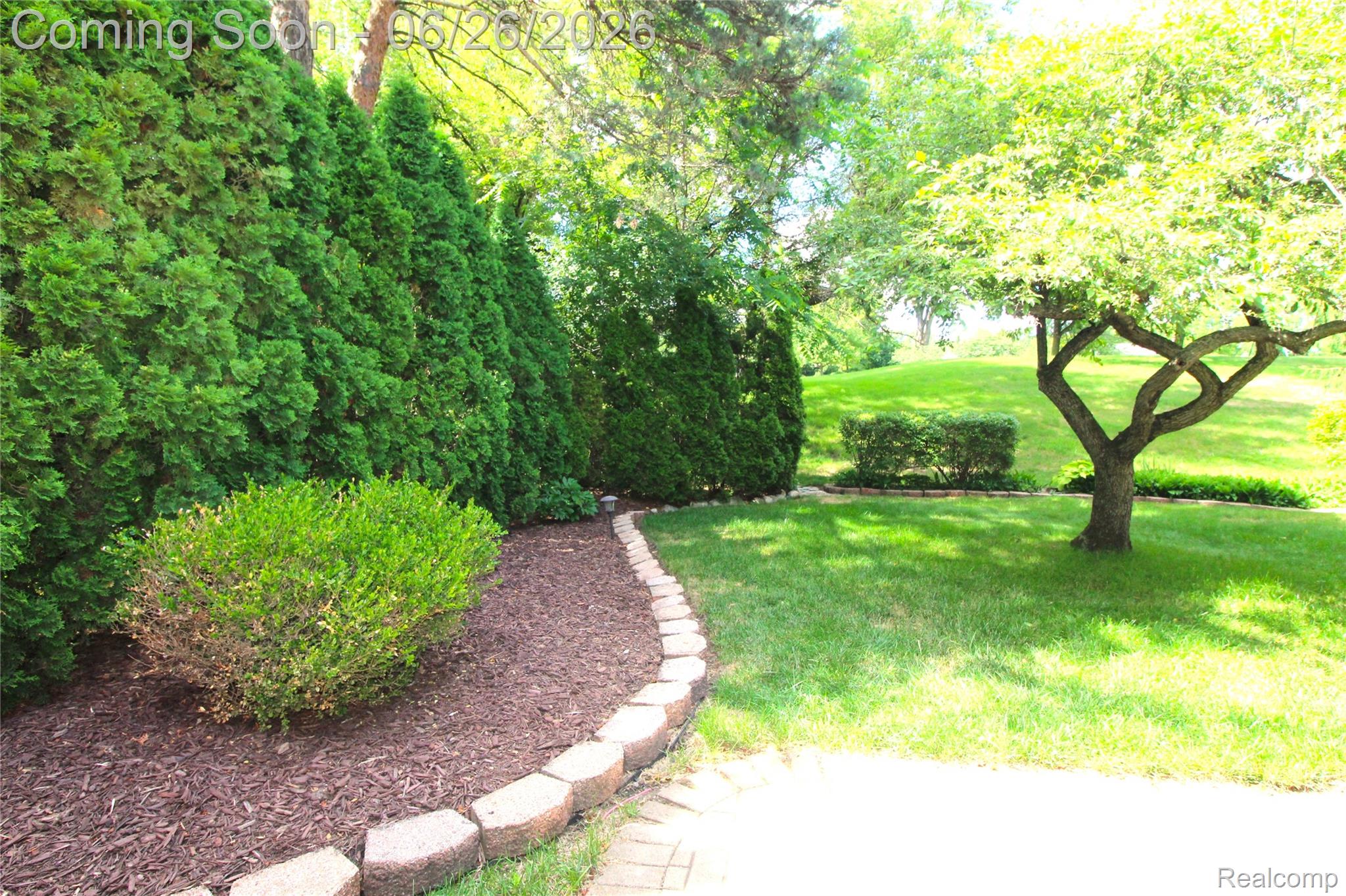 41784 Ladywood Drive