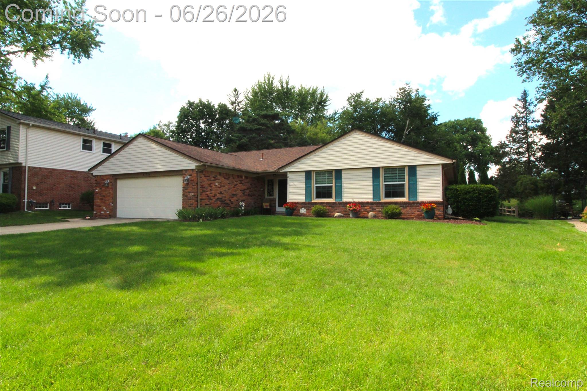 41784 Ladywood Drive