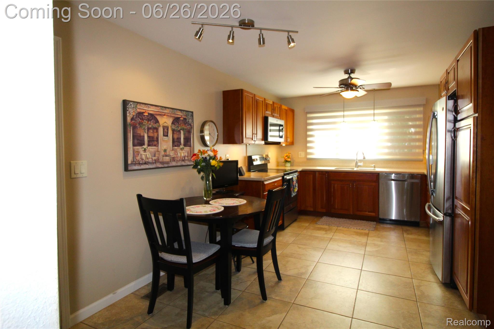 41784 Ladywood Drive