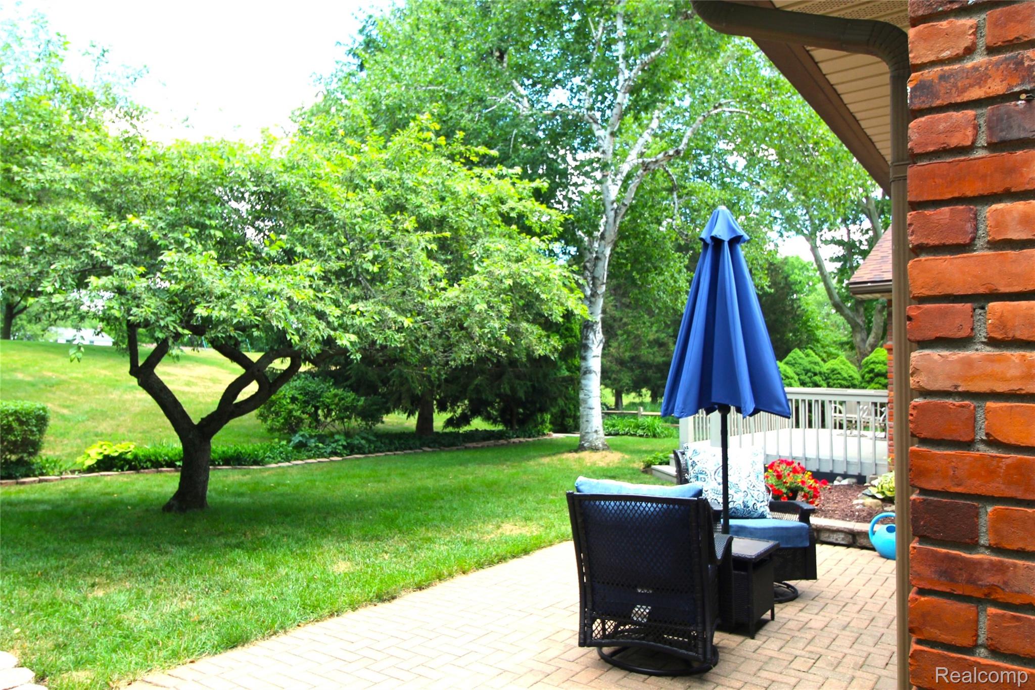 41784 Ladywood Drive