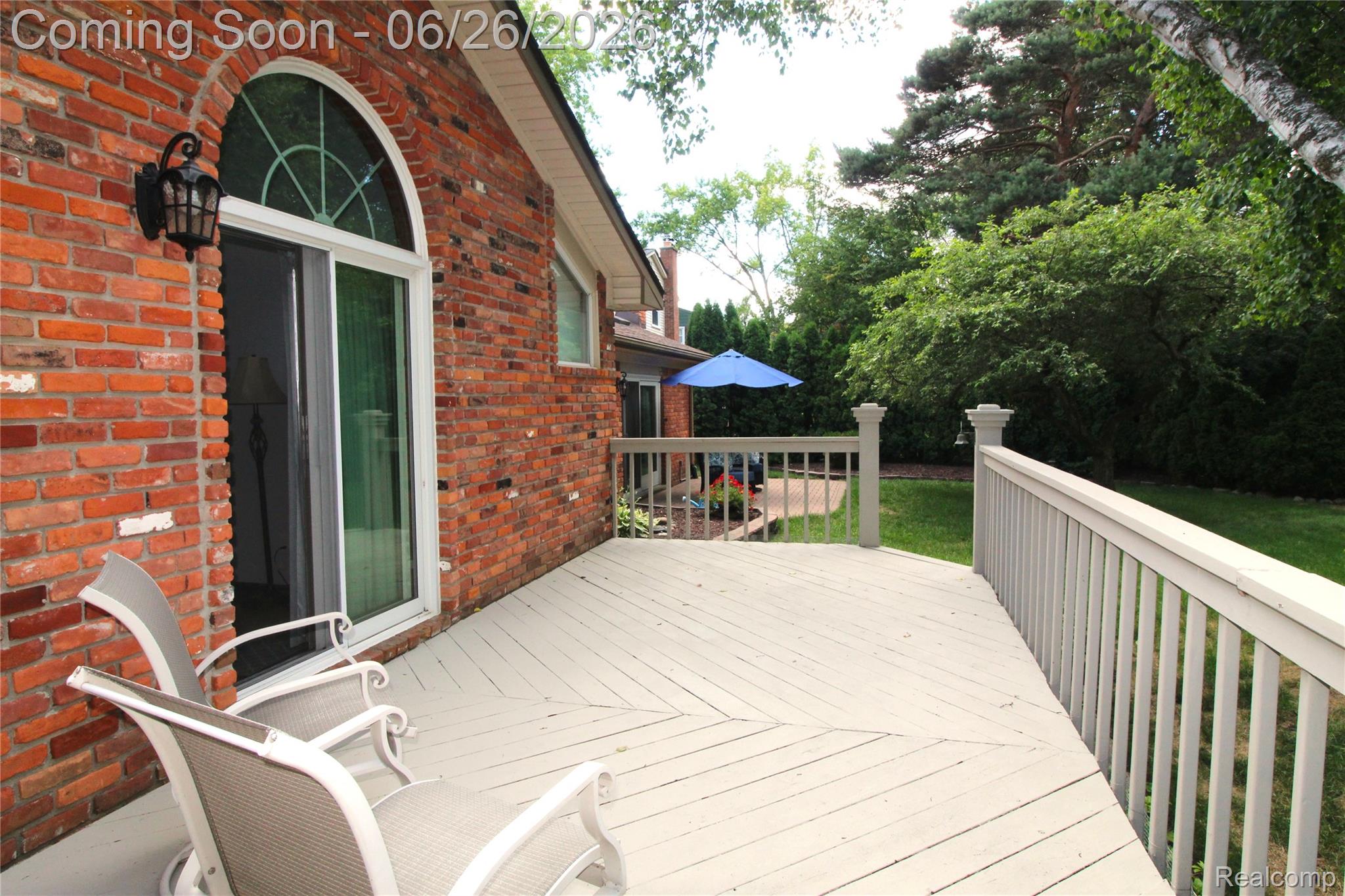 41784 Ladywood Drive