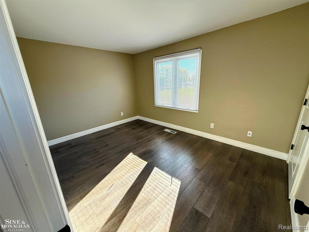3305 Jib Lane