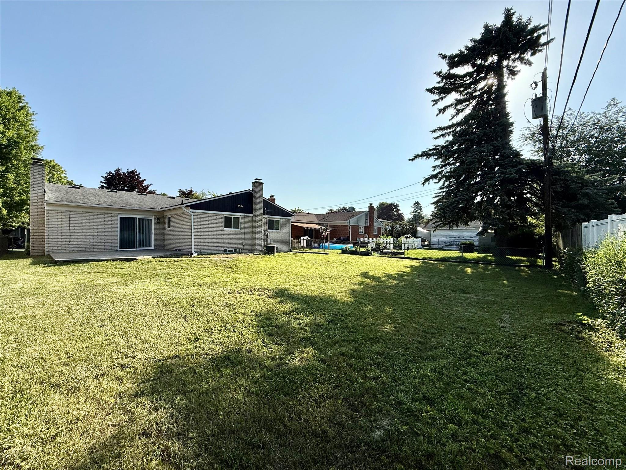 39909 Lynn Street