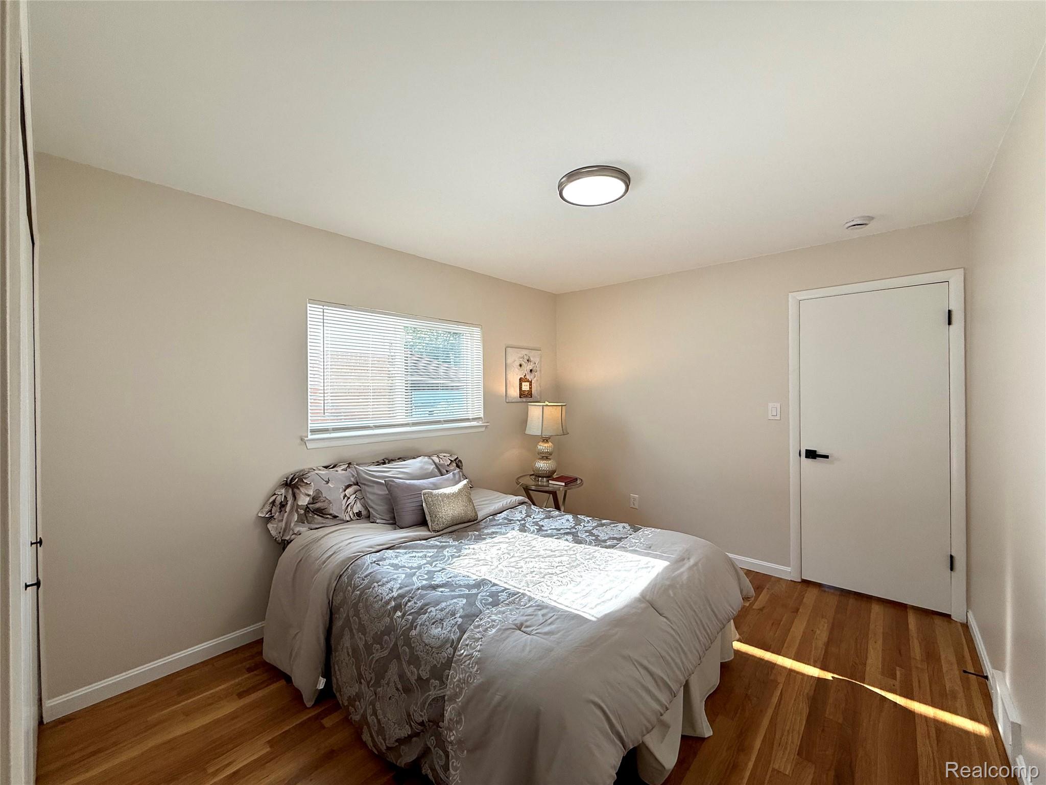 39909 Lynn Street