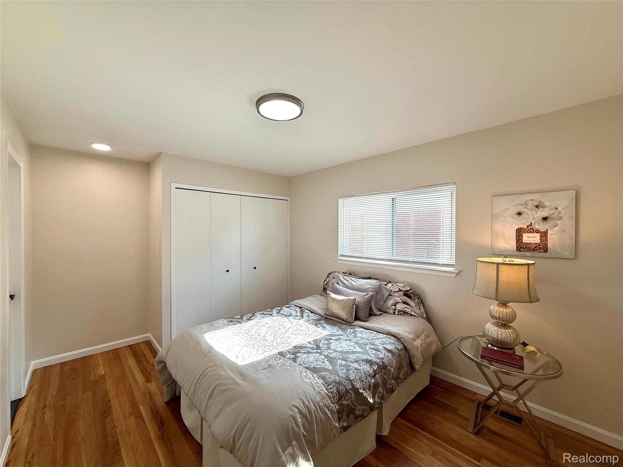 39909 Lynn Street