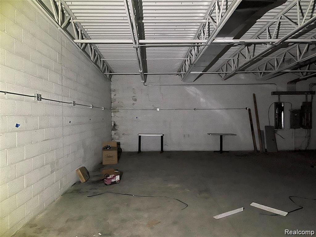 301 S OAKWOOD
