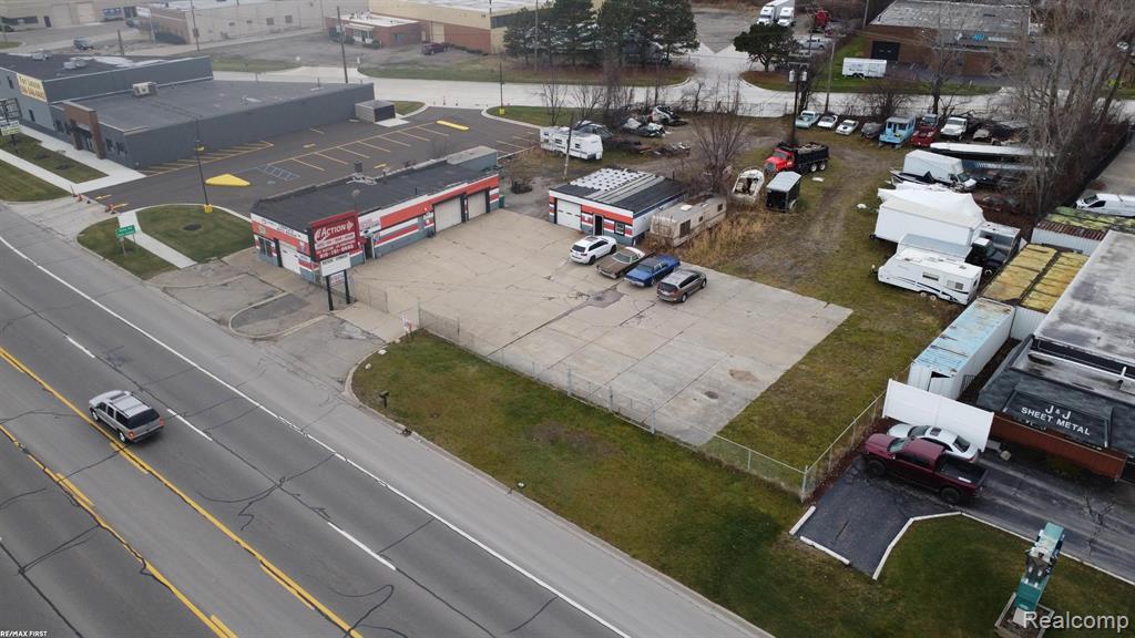 34091 Groesbeck Highway