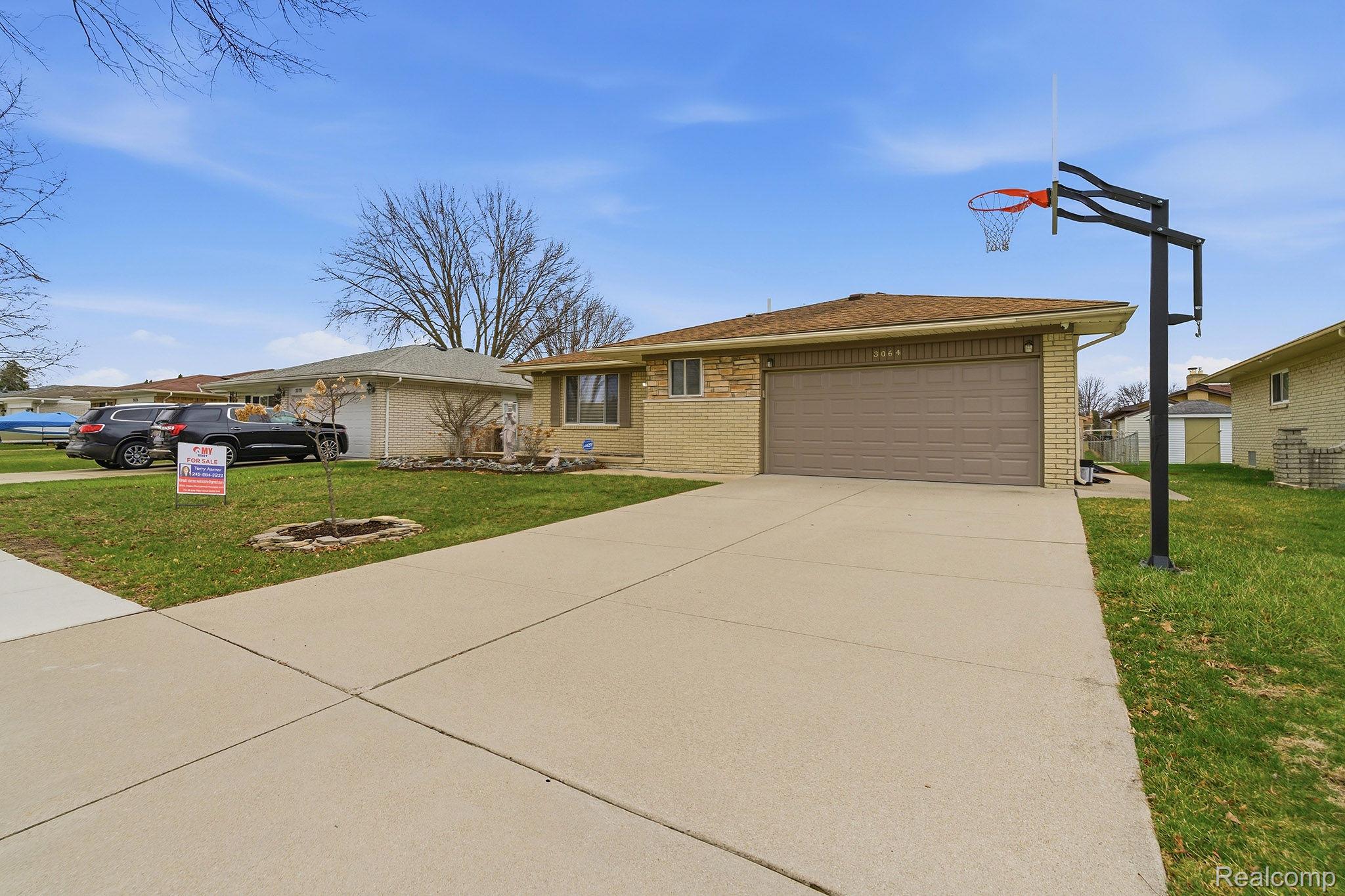 3064 Charity Dr