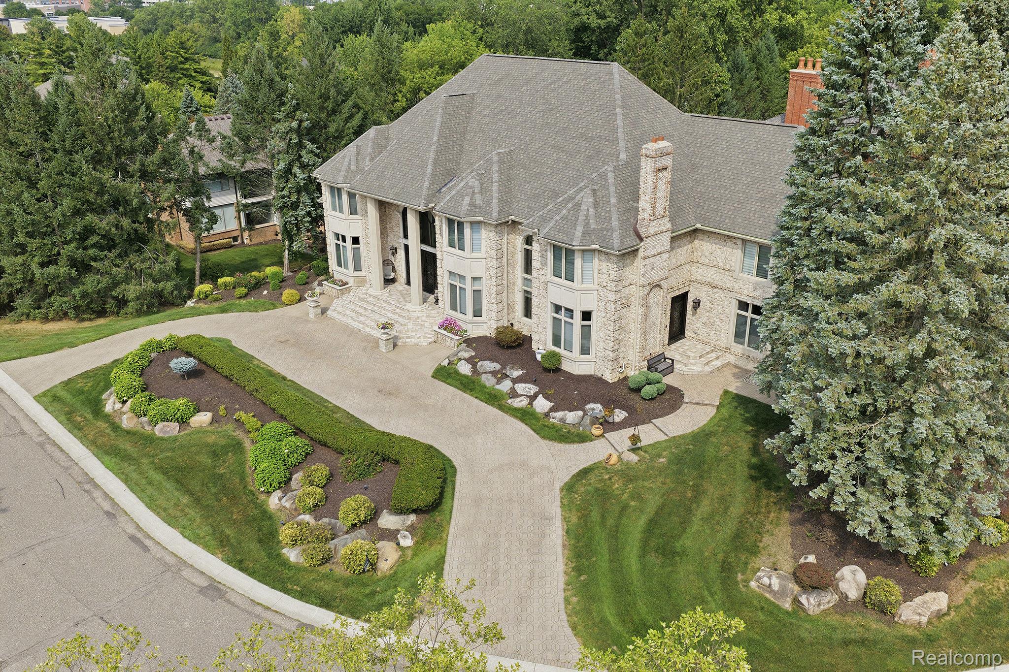 2417 Heronwood Drive